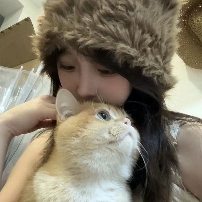 四月的女儿在线观看封面